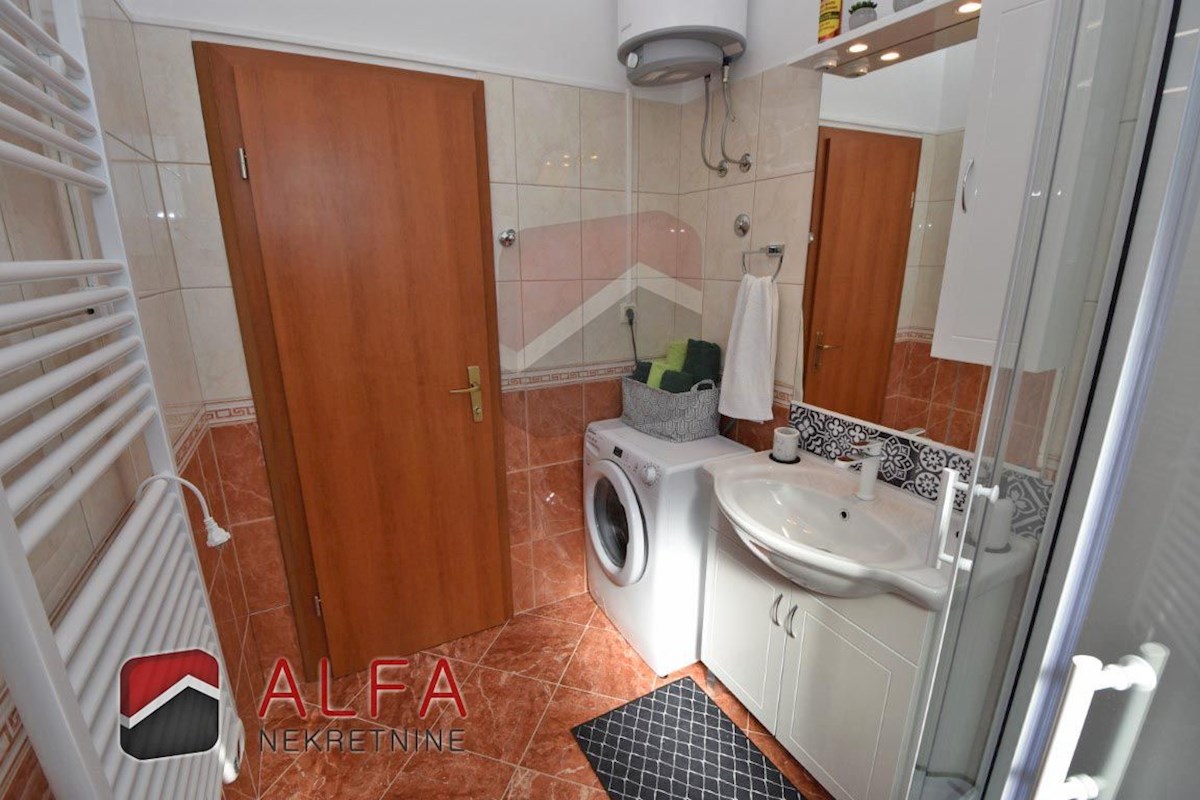 Flat For sale - ŠIBENSKO-KNINSKA VODICE