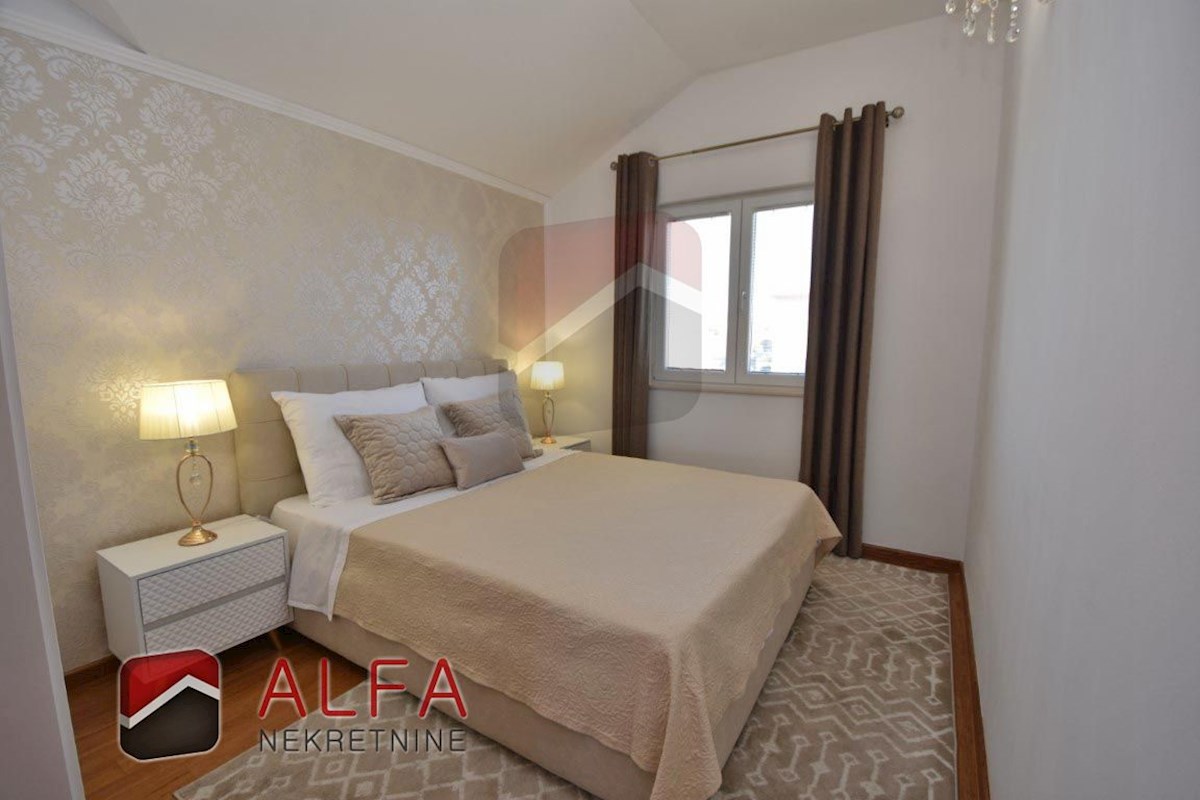 Flat For sale - ŠIBENSKO-KNINSKA VODICE