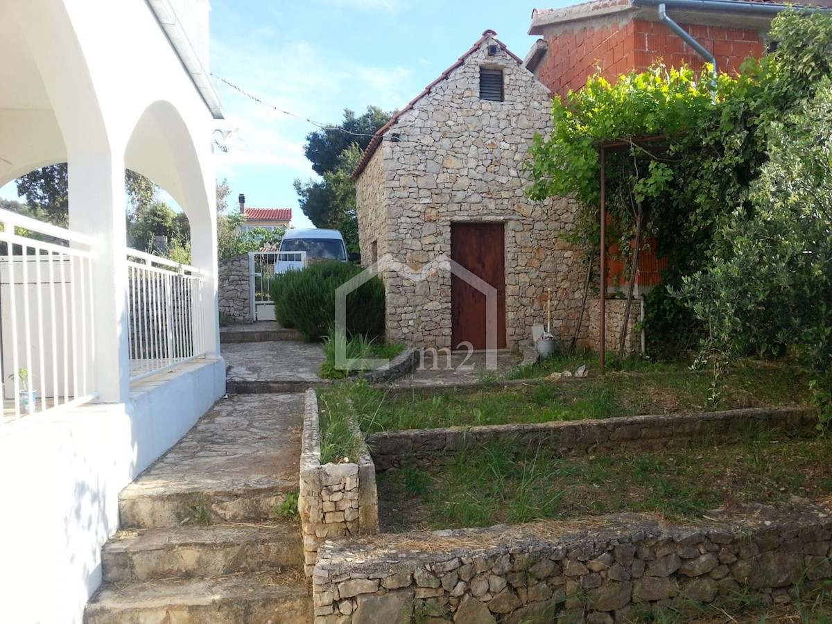 Kuća Na prodaju - ŠIBENSKO-KNINSKA ROGOZNICA