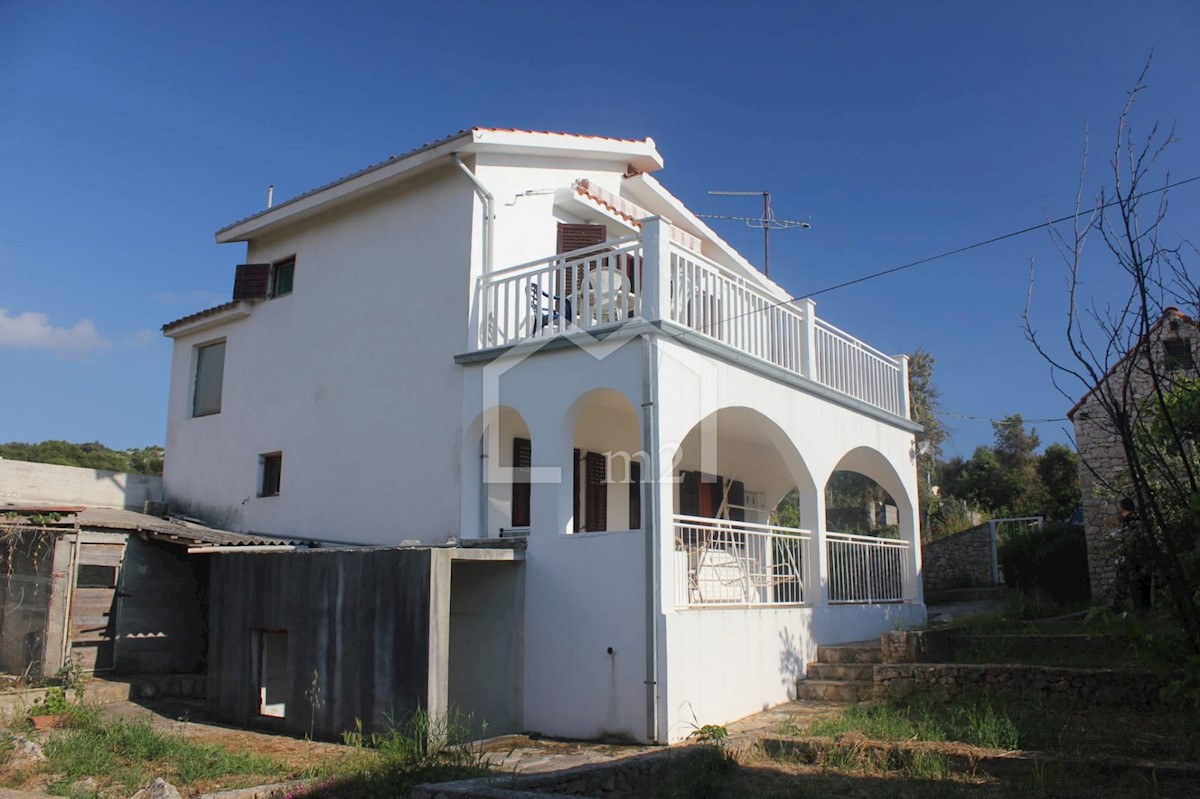 Haus Zu verkaufen - ŠIBENSKO-KNINSKA ROGOZNICA