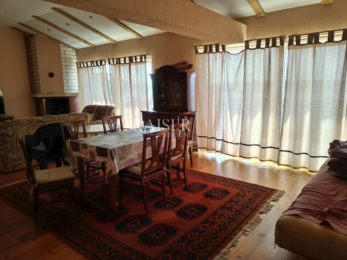 Kuća Na prodaju - PRIMORSKO-GORANSKA CRIKVENICA