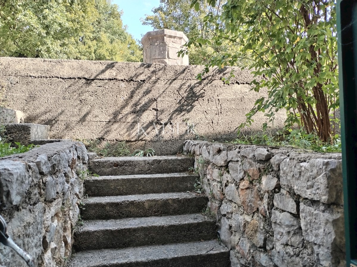Kuća Na prodaju - PRIMORSKO-GORANSKA CRIKVENICA