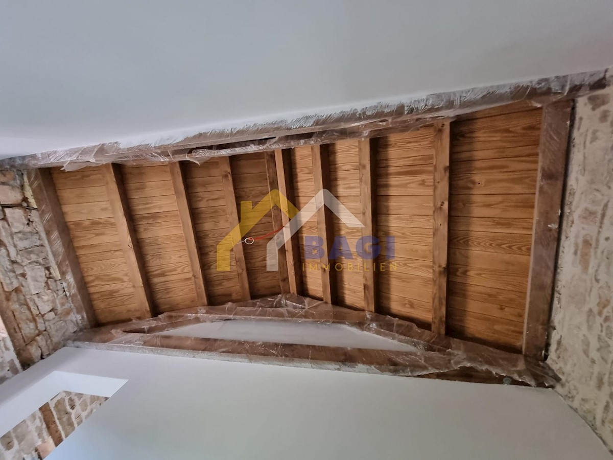 House For sale - ISTARSKA BARBAN
