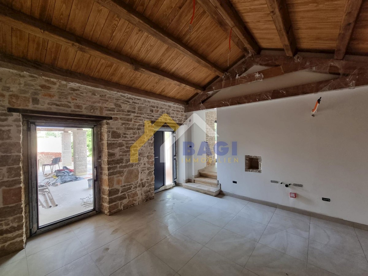 House For sale - ISTARSKA BARBAN