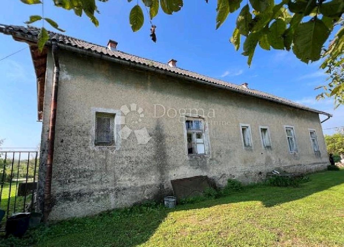 House For sale - KARLOVAČKA KARLOVAC