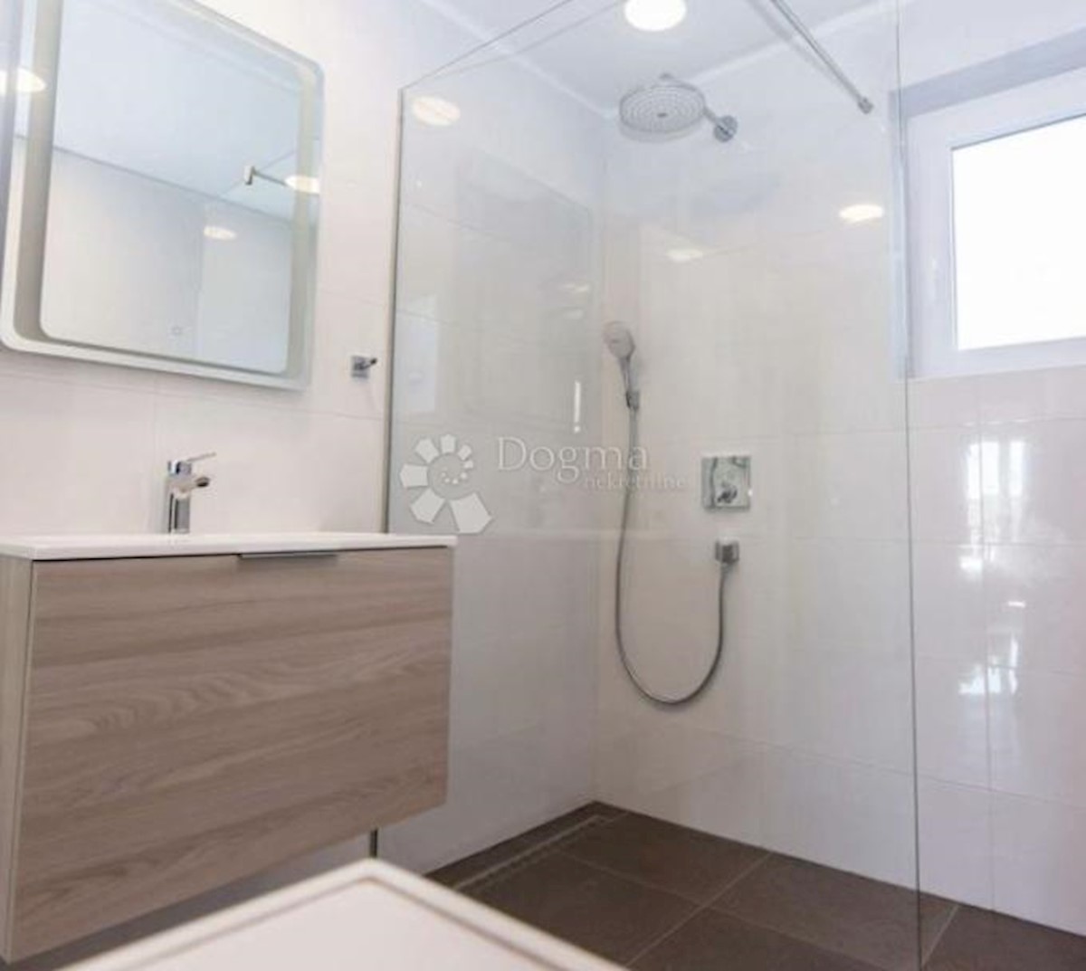 Apartmán K pronájmu - PRIMORSKO-GORANSKA RIJEKA