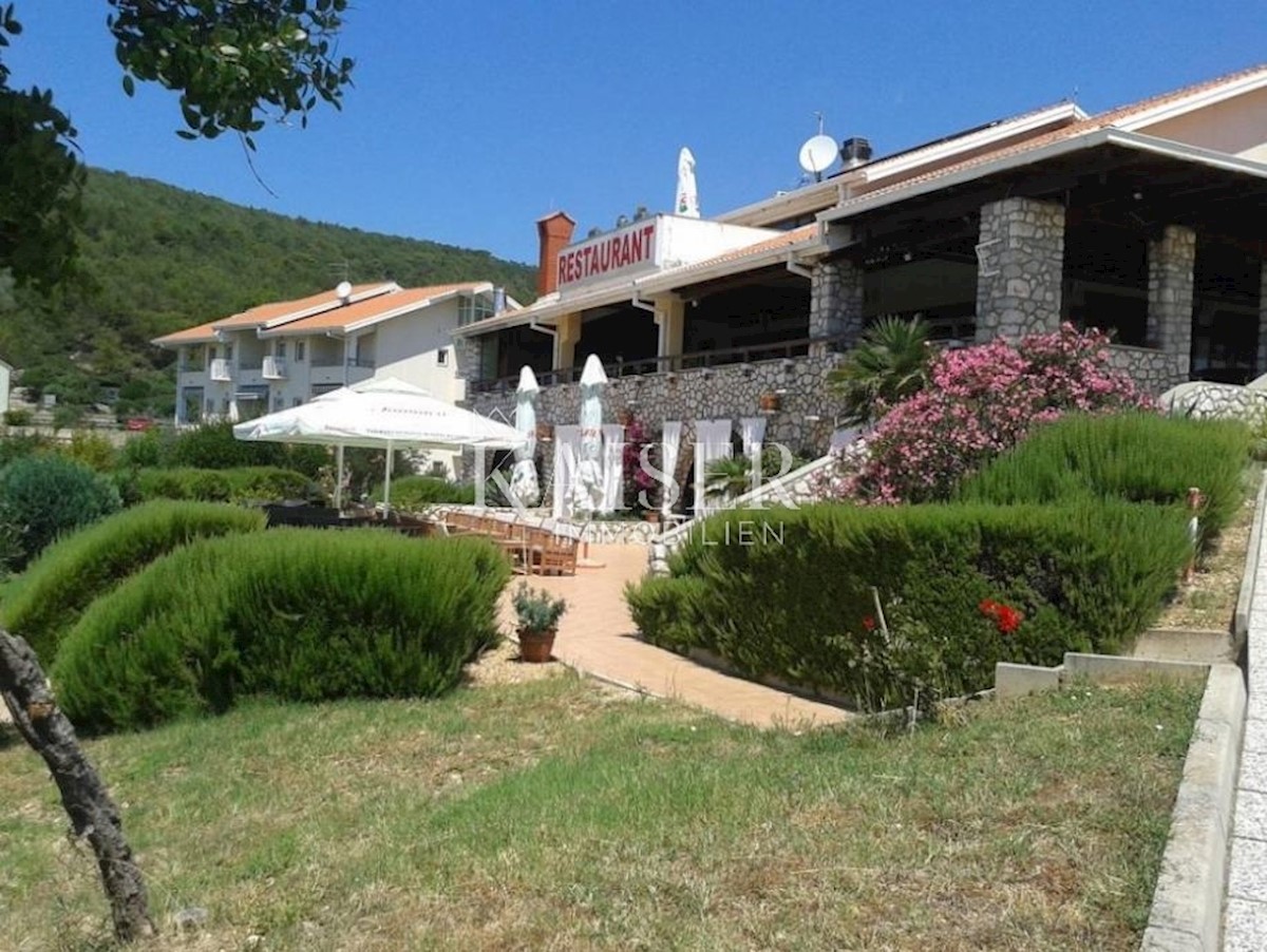 Hotels and guesthouses Croatia - Business premises For sale MARTINŠĆICA