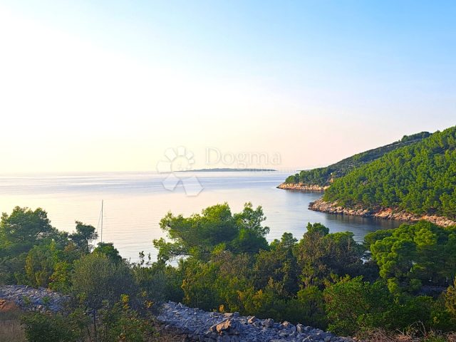 Pozemek na prodej 2430 m² – Vela Luka