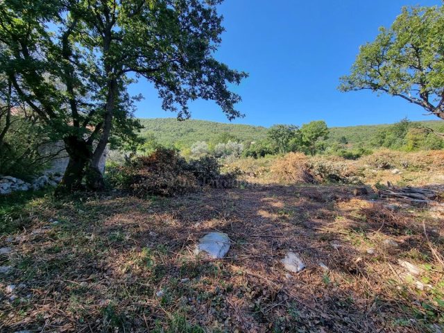 Pozemok na predaj 1615 m² – Labin