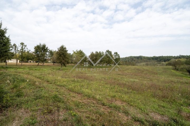 Parcela na predaj 1265 m² – Poreč