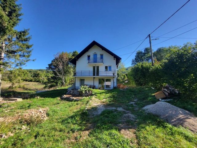 House for sale 180 m² – Tuk Mrkopaljski