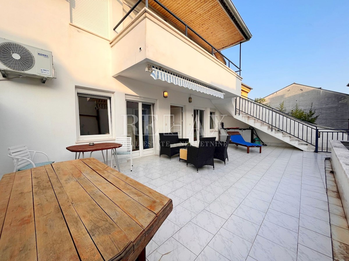 Apartmán Na predaj - PRIMORSKO-GORANSKA CRIKVENICA