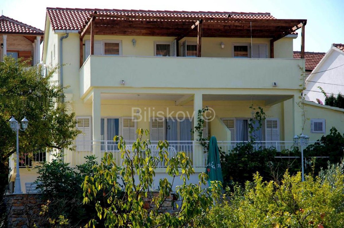 House For sale - SPLITSKO-DALMATINSKA BRAČ