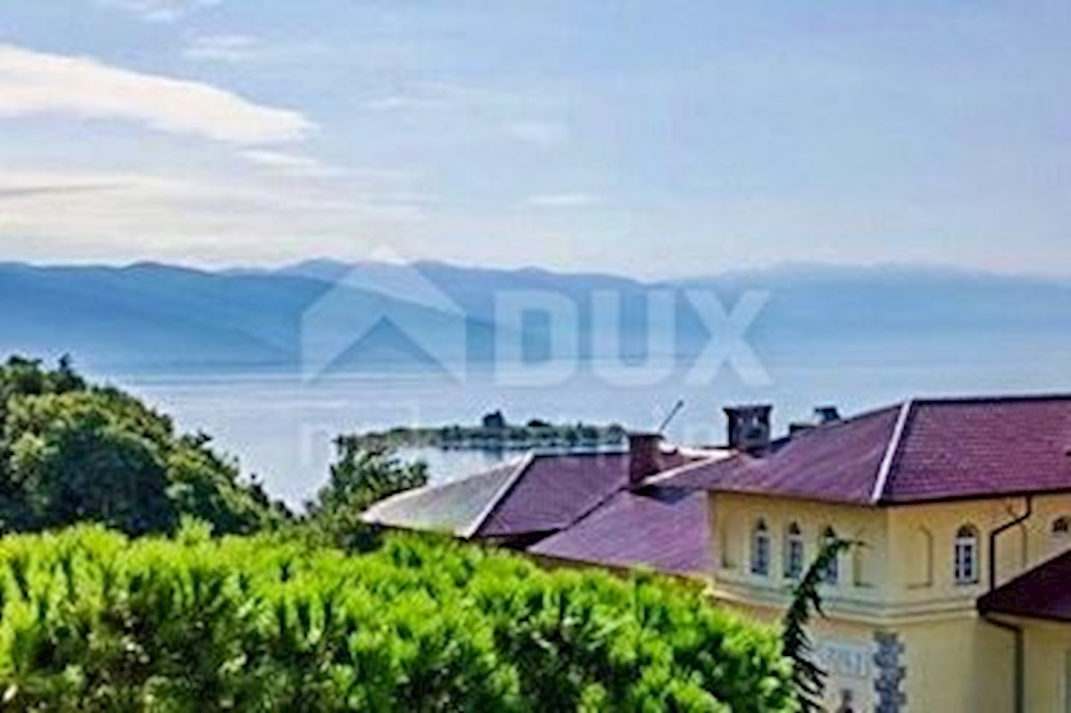 Hiša Naprodaj - PRIMORSKO-GORANSKA Novi Vinodolski