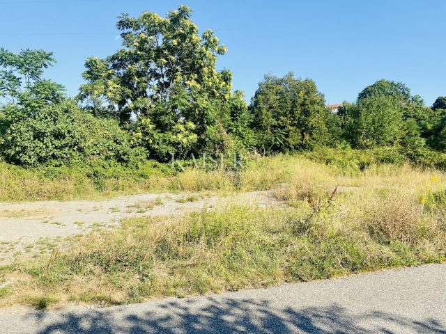 Pozemek na prodej 1656 m² – Pobri
