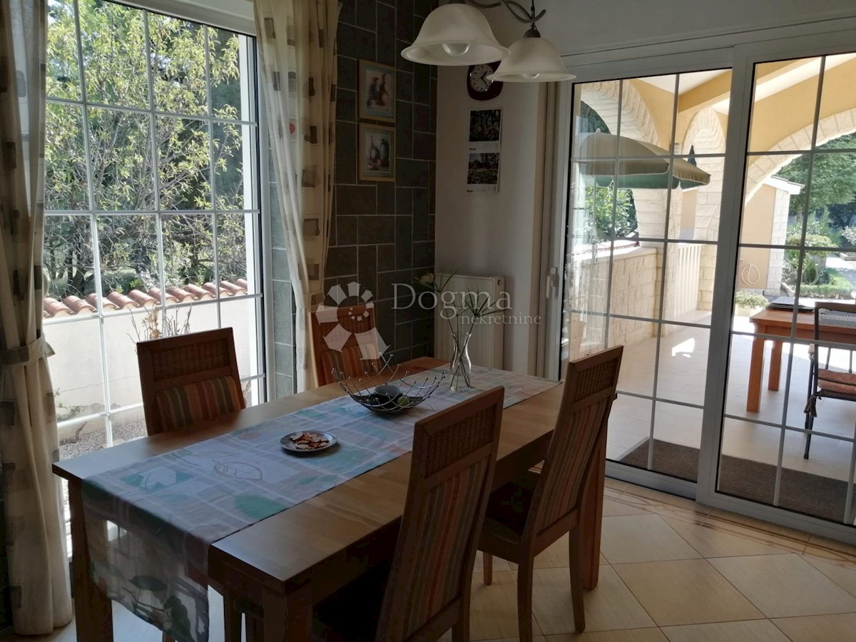 Casa In vendita - ŠIBENSKO-KNINSKA VODICE