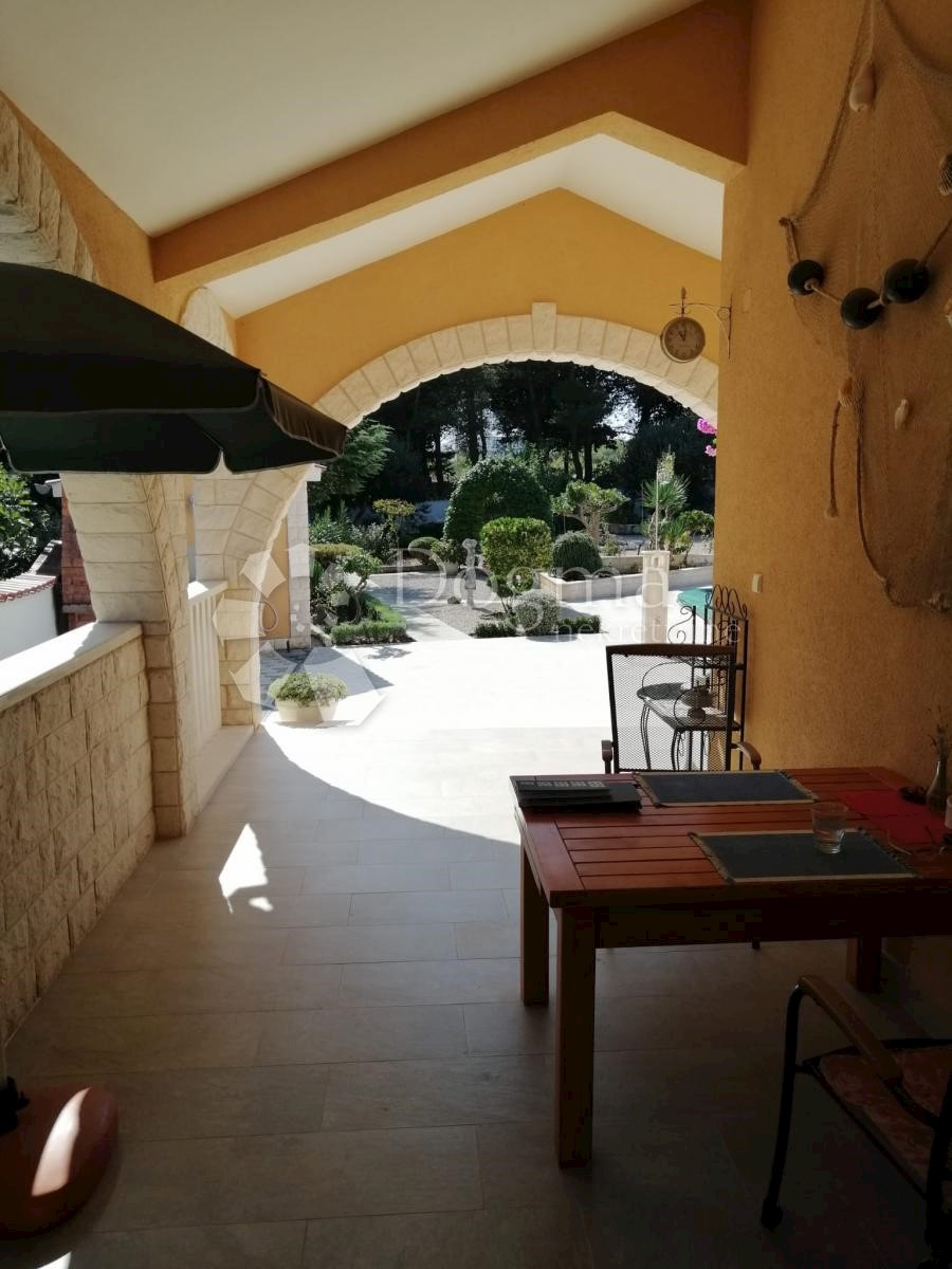 Casa In vendita - ŠIBENSKO-KNINSKA VODICE