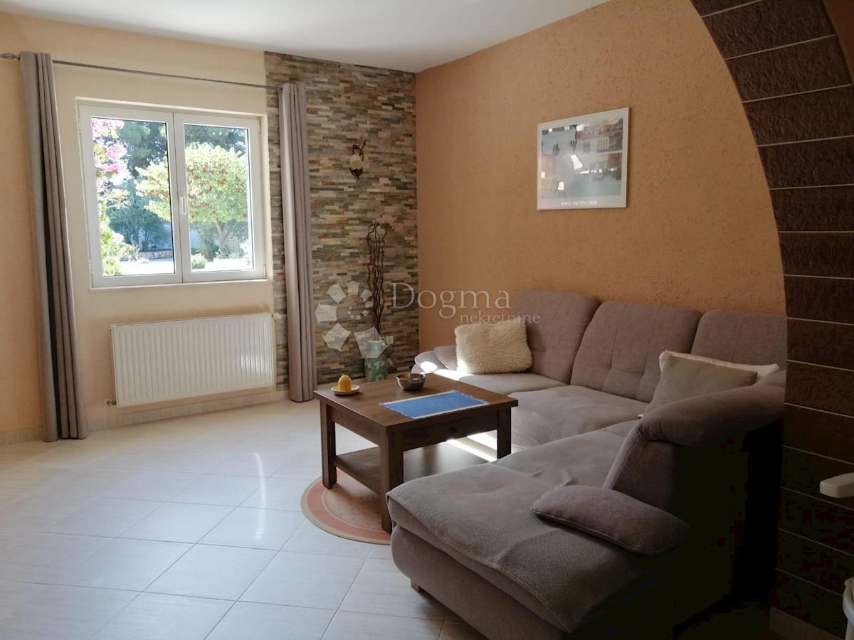 Casa In vendita - ŠIBENSKO-KNINSKA VODICE
