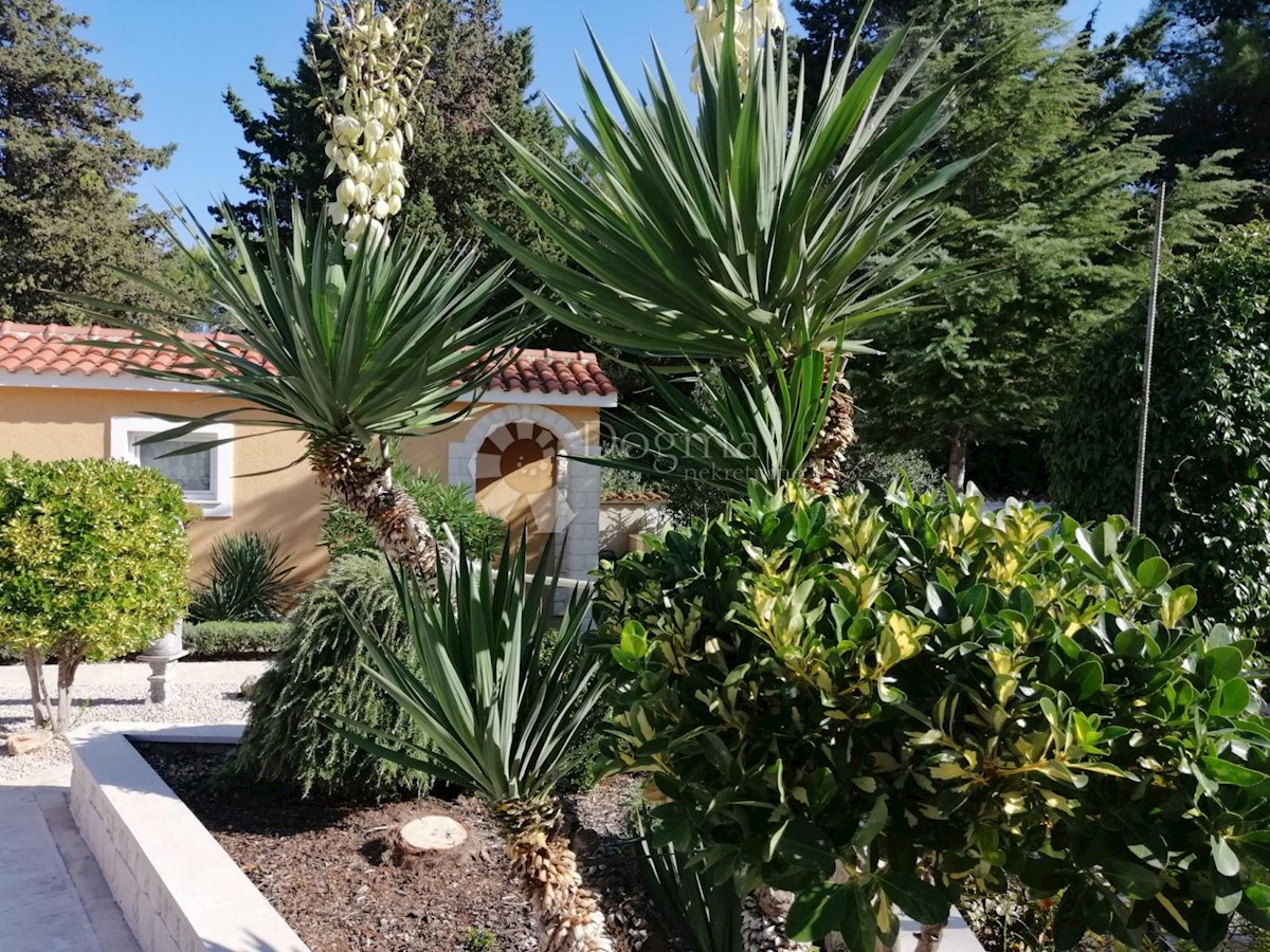 Casa In vendita - ŠIBENSKO-KNINSKA VODICE