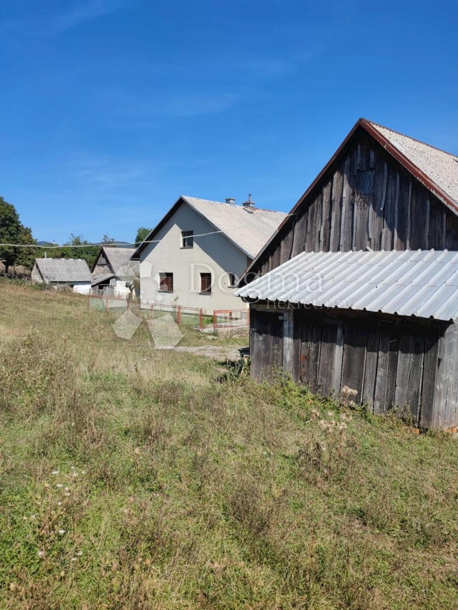 Haus Zu verkaufen - LIČKO-SENJSKA PLITVIČKA JEZERA