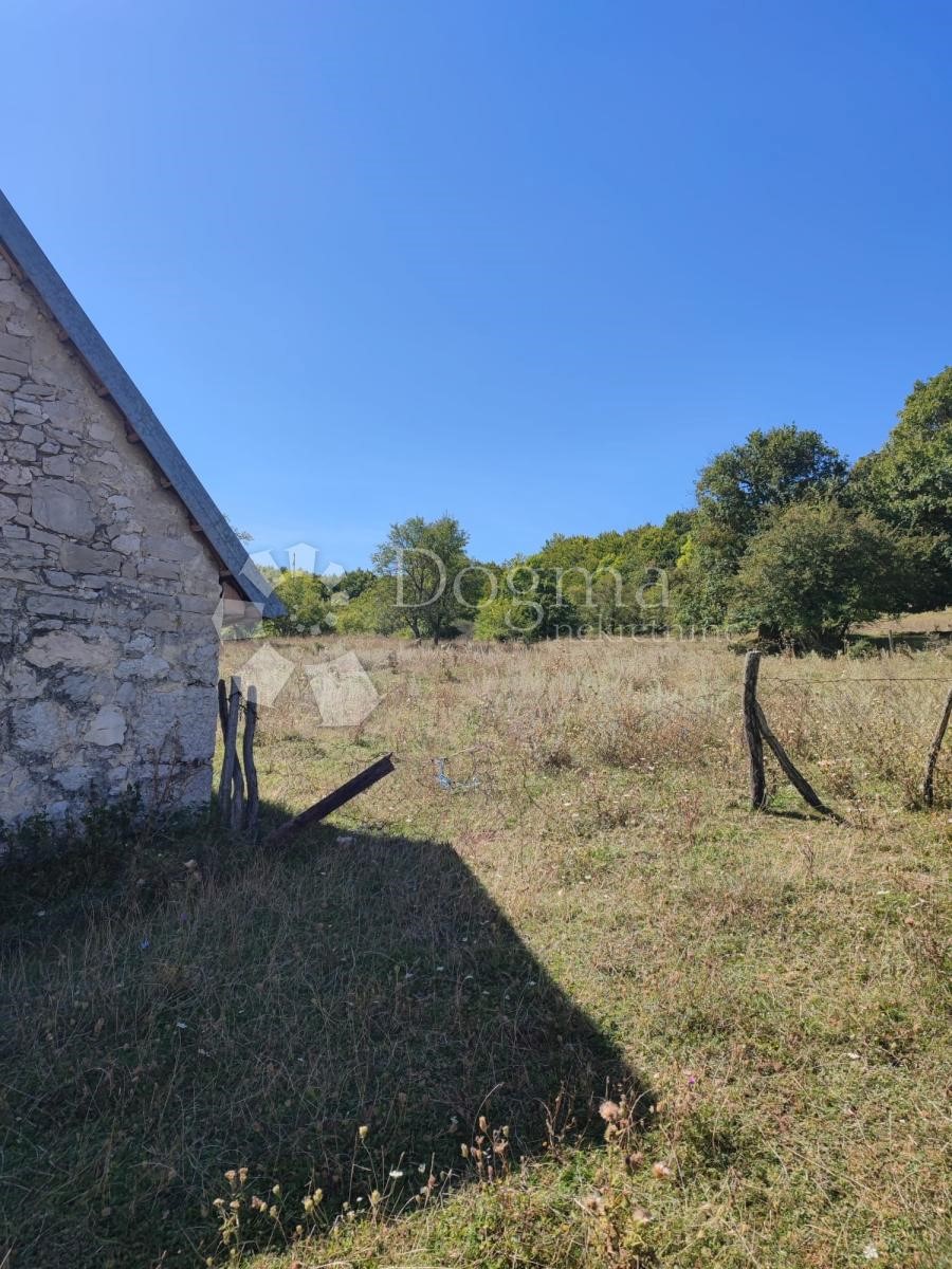 Haus Zu verkaufen - LIČKO-SENJSKA PLITVIČKA JEZERA