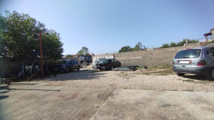 Lokal użytkowy na sprzedaż 200 m² – Jadreški