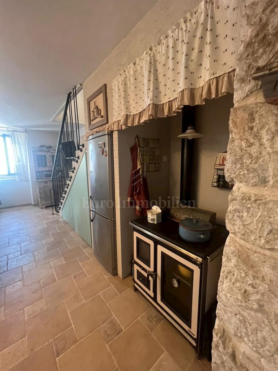 Maison À vendre - ŠIBENSKO-KNINSKA PIROVAC