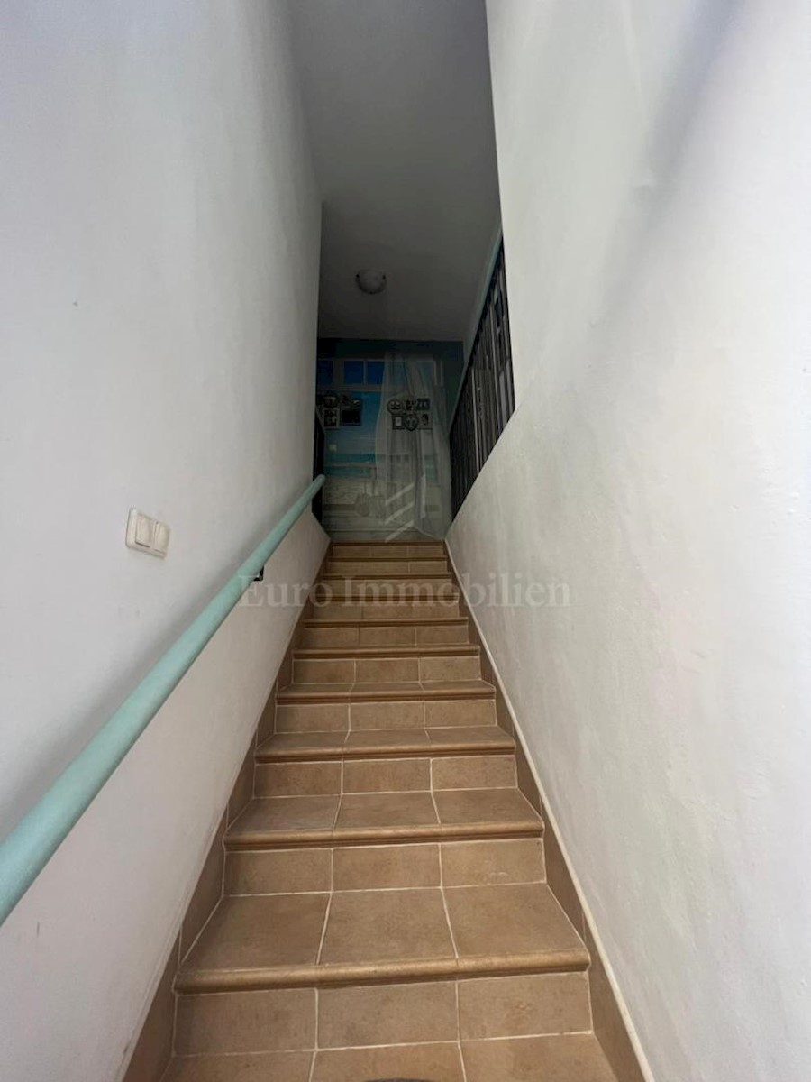 Maison À vendre - ŠIBENSKO-KNINSKA PIROVAC
