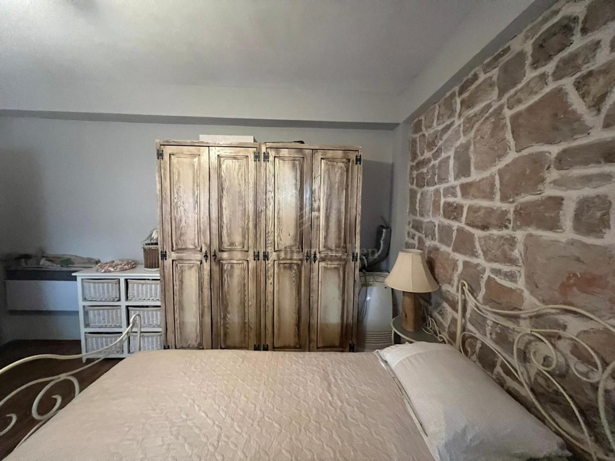 Maison À vendre - ŠIBENSKO-KNINSKA PIROVAC
