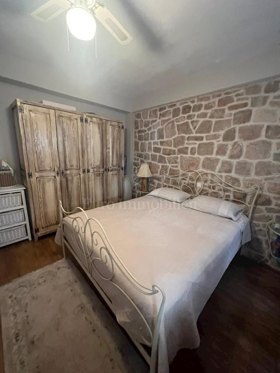 Maison À vendre - ŠIBENSKO-KNINSKA PIROVAC