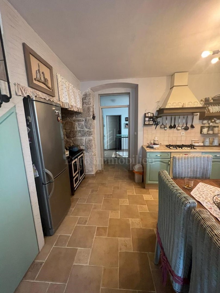 Maison À vendre - ŠIBENSKO-KNINSKA PIROVAC