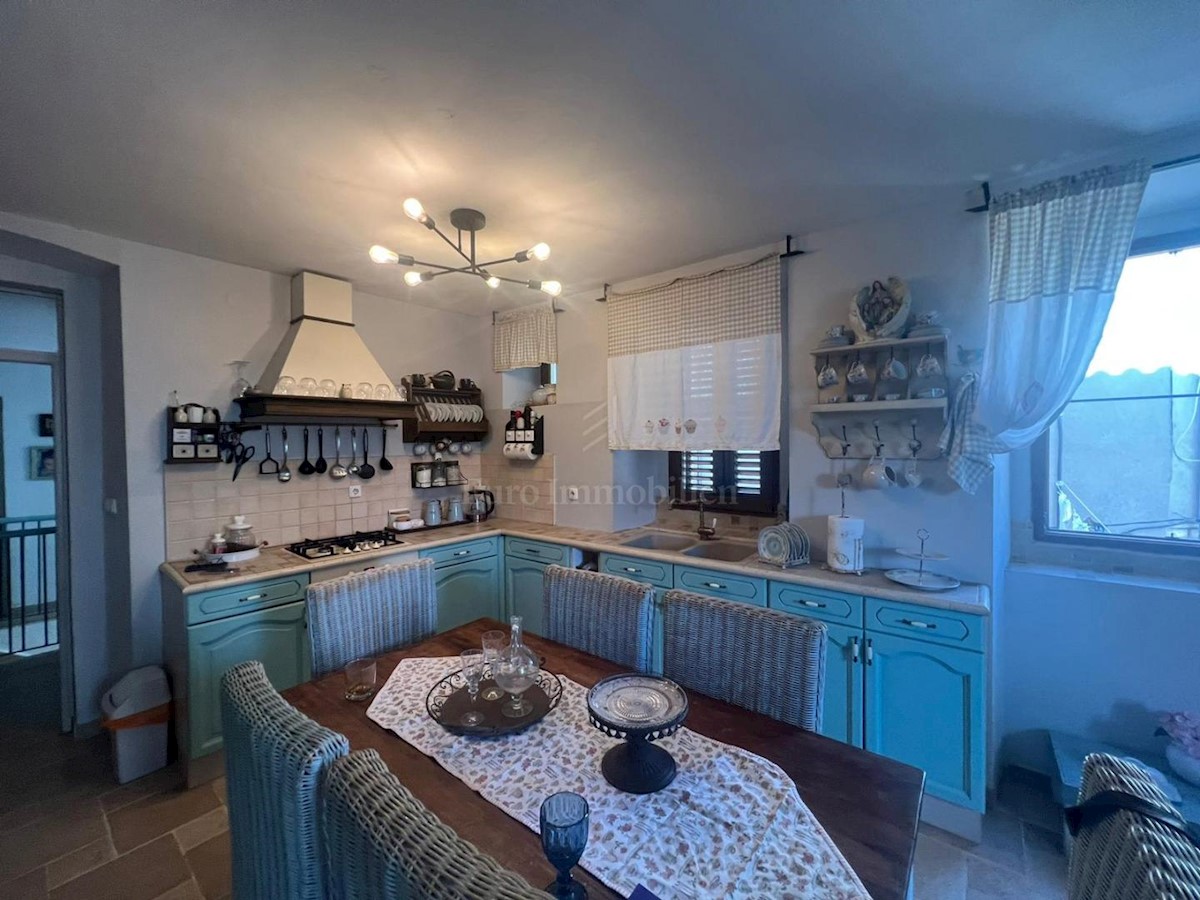 Maison À vendre - ŠIBENSKO-KNINSKA PIROVAC
