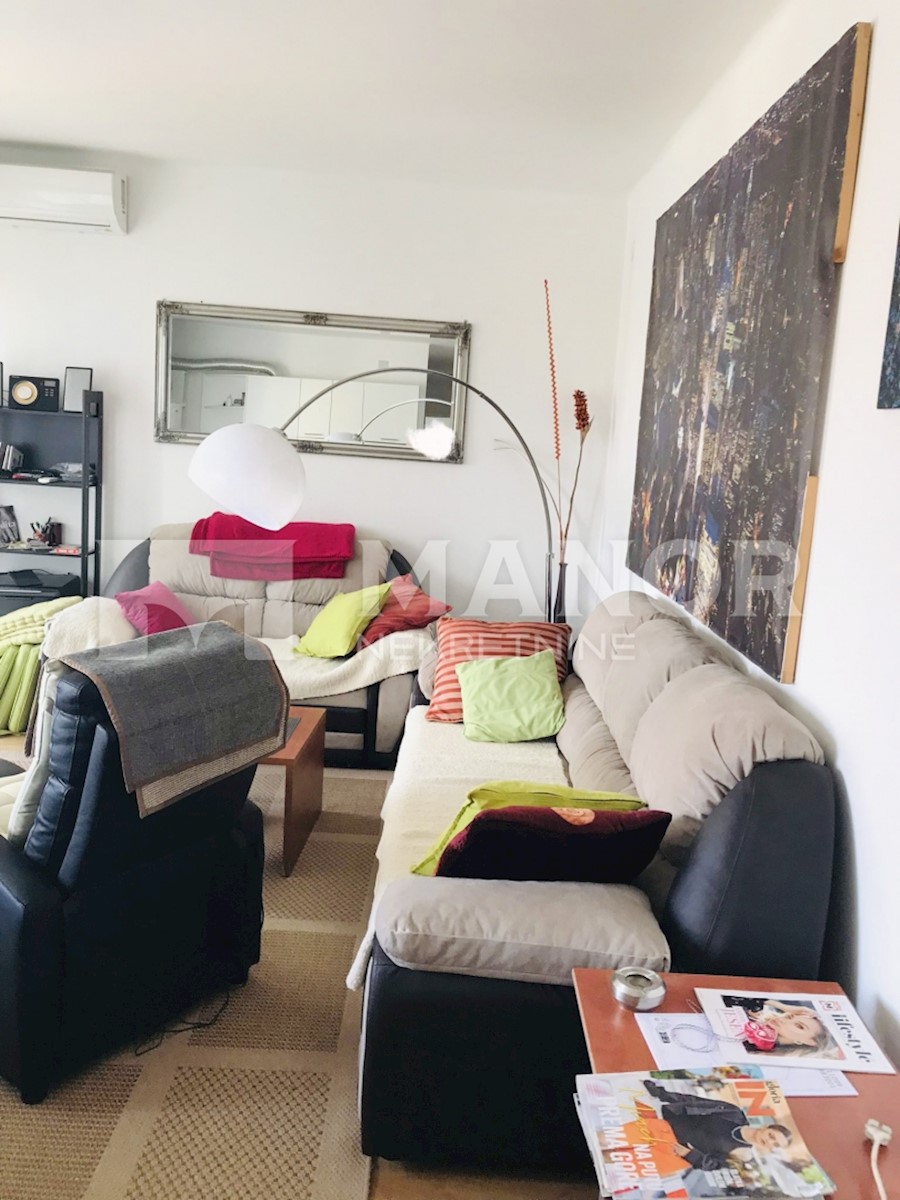 Apartma Na predaj - PRIMORSKO-GORANSKA NOVI VINODOLSKI