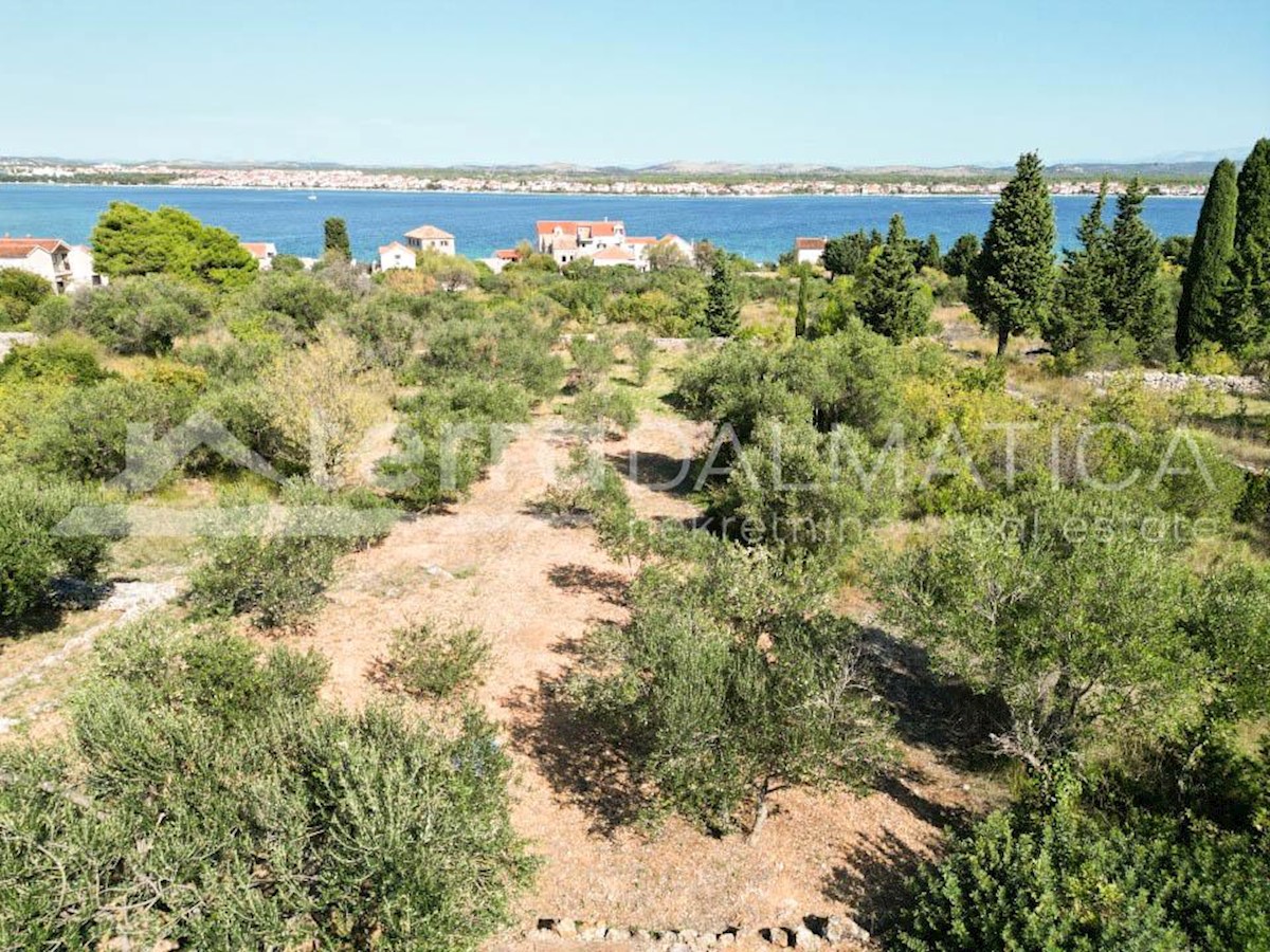 Land For sale - ŠIBENSKO-KNINSKA VODICE