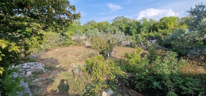 Zemljište na prodaju 2000 m² – Kornić
