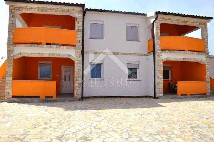 Dom na sprzedaż 290 m² – Vir