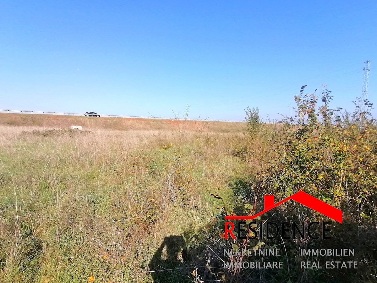 Land For sale - ISTARSKA LIŽNJAN