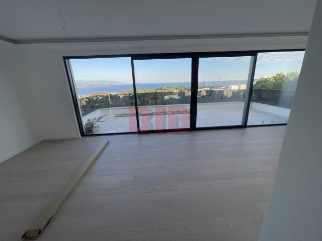 Apartma naprodaj 120 m² – Krk