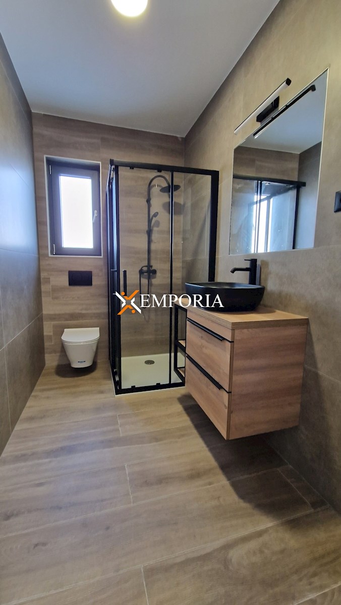 Flat For sale - ZADARSKA PRIVLAKA