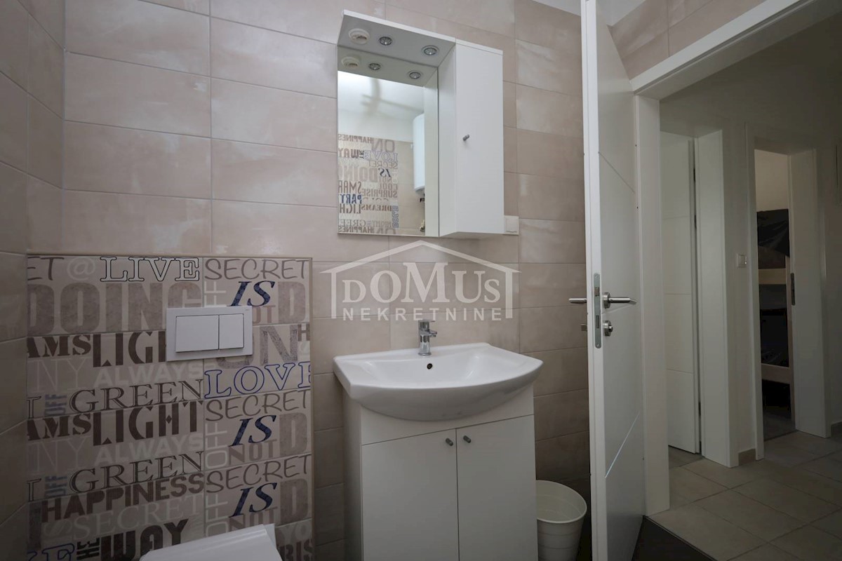 Flat For sale - ŠIBENSKO-KNINSKA VODICE