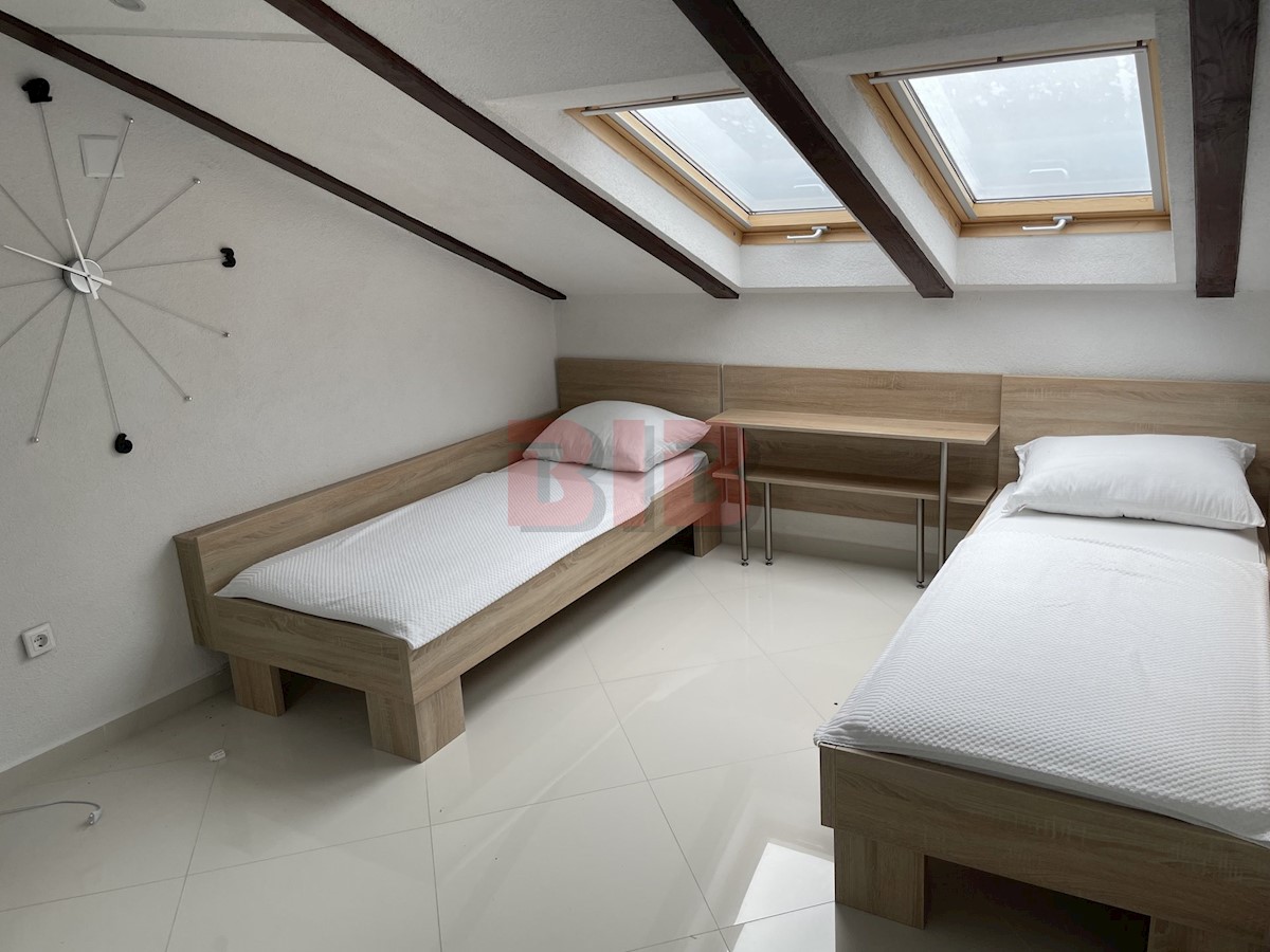 Flat For sale - PRIMORSKO-GORANSKA CRIKVENICA