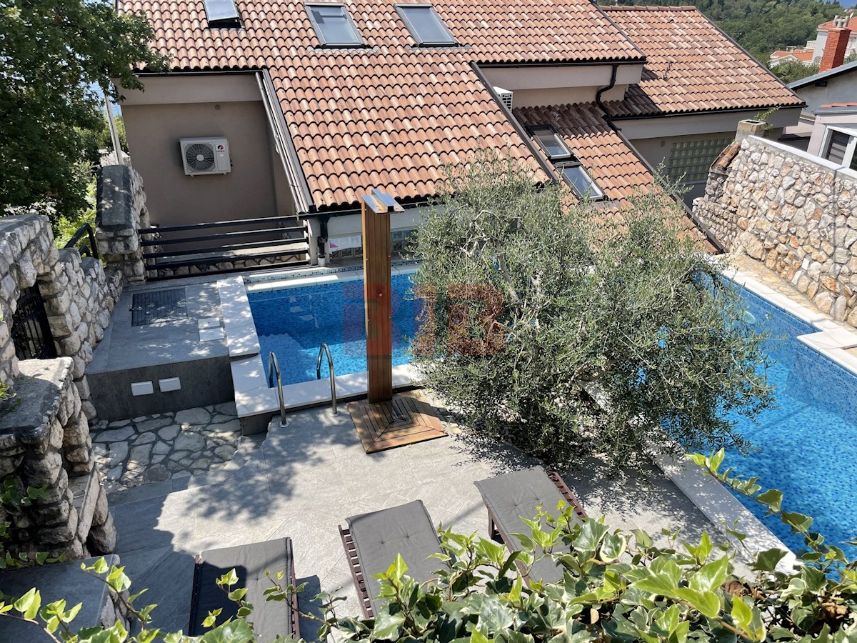 Flat For sale - PRIMORSKO-GORANSKA CRIKVENICA