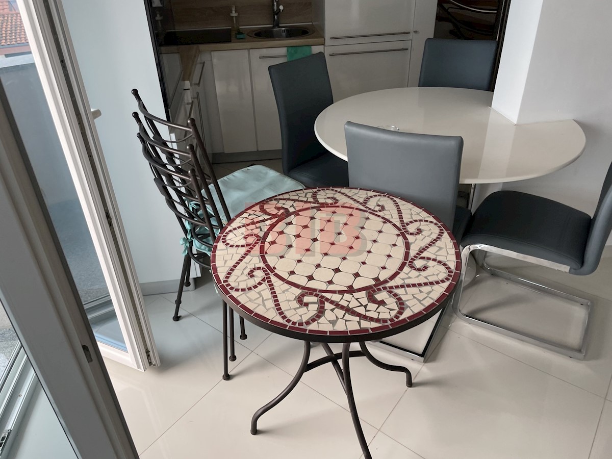 Flat For sale - PRIMORSKO-GORANSKA CRIKVENICA