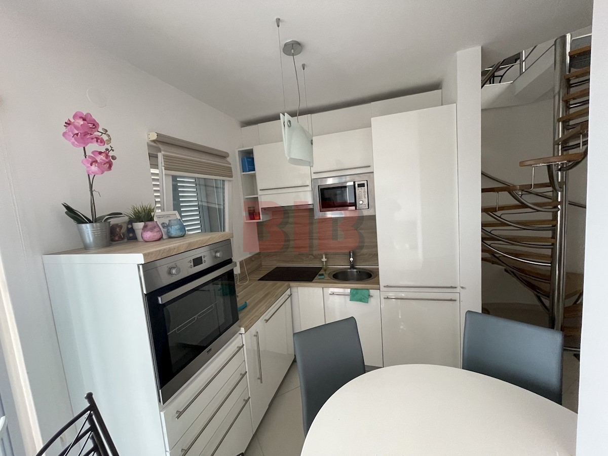 Flat For sale - PRIMORSKO-GORANSKA CRIKVENICA