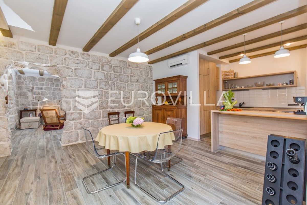 Casa In vendita - DUBROVAČKO-NERETVANSKA DUBROVNIK