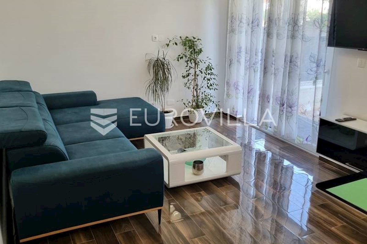 Flat For rent - SPLITSKO-DALMATINSKA TROGIR