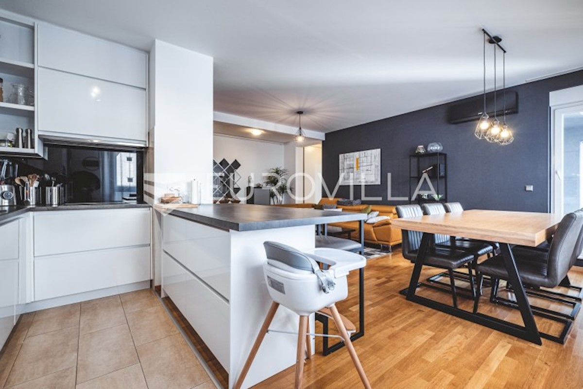 Apartmán Na predaj - GRAD ZAGREB ZAGREB