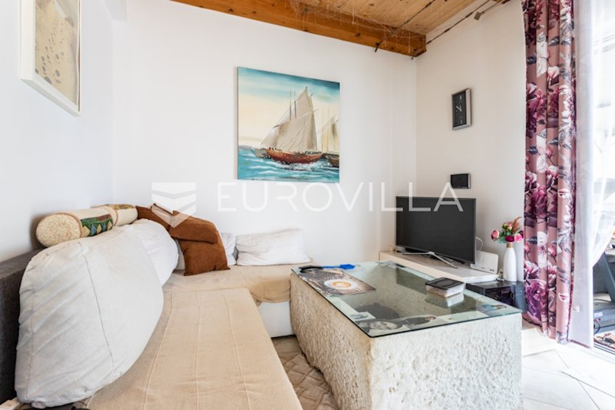 Casa In vendita - SPLITSKO-DALMATINSKA TROGIR