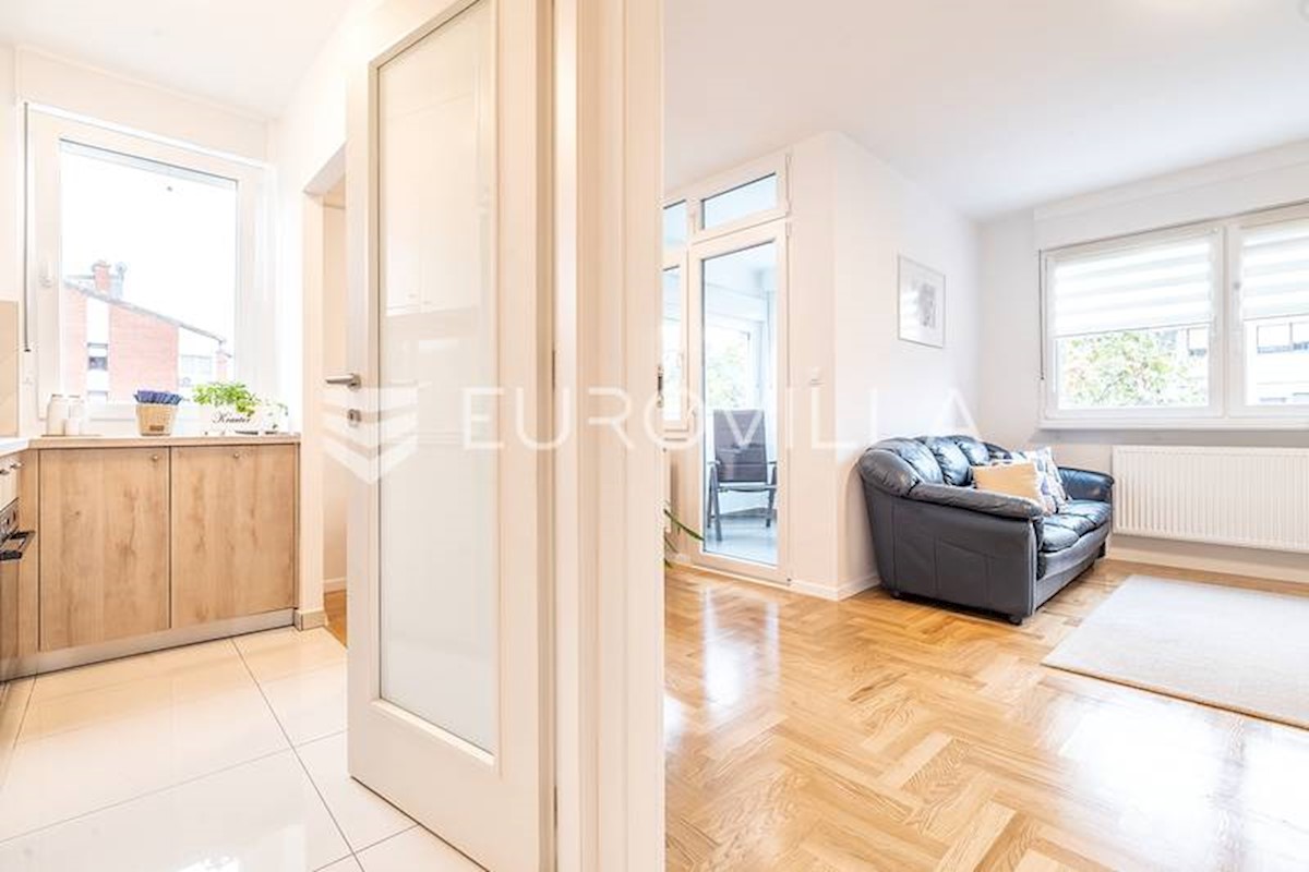 Appartement À louer - GRAD ZAGREB ZAGREB