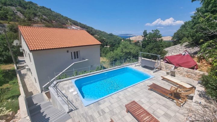 Maison à vendre 150 m² – Lukovo